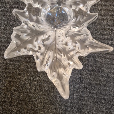 Lot 105 - A Lalique 'Champs-Élysées' bowl