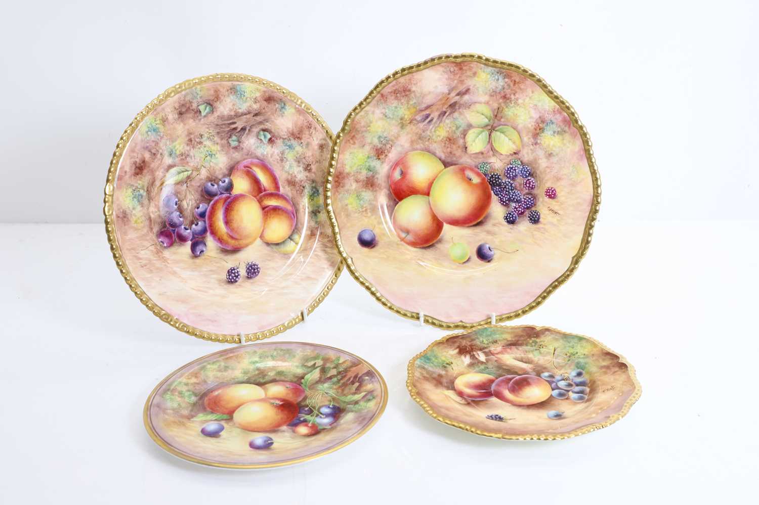 Lot 113 - A collection of Delaney and Royal Worcester porcelain items
