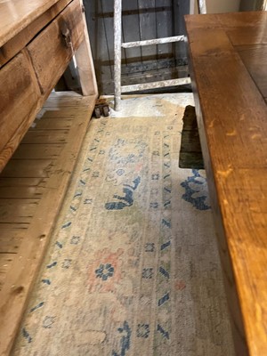 Lot 37 - An Oushak wool carpet