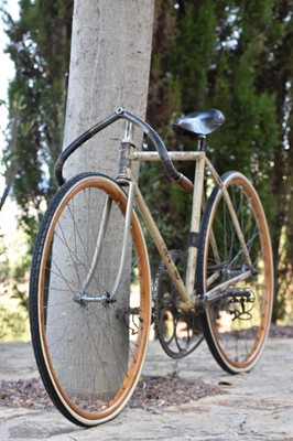 Lot 51 - A 1907 Racycle factory competition racing bicycle