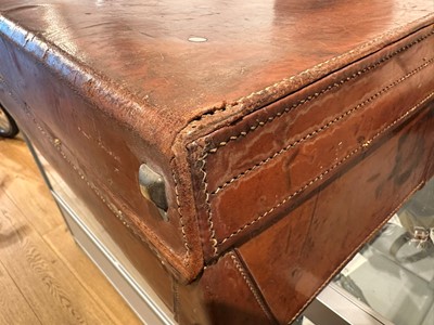 Lot 27 - A fitted leather Bentley suitcase
