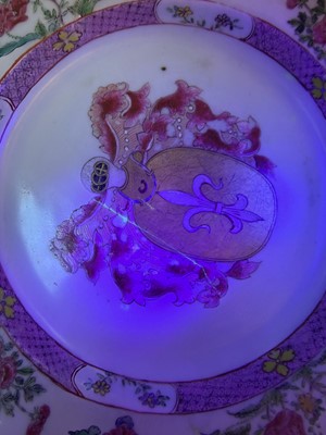 Lot 92 - A collection of Chinese export porcelain plates