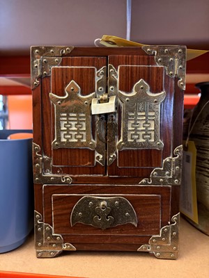 Lot 71 - A pair of Chinese table top cabinets