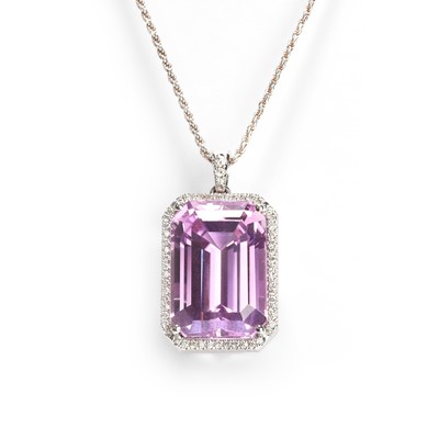 Lot 156 - A white gold kunzite and diamond pendant