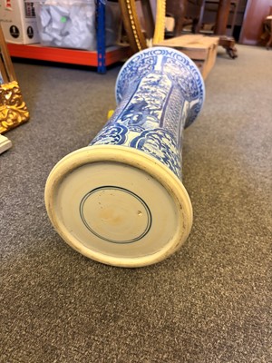 Lot 57 - A Chinese blue and white Gu vase