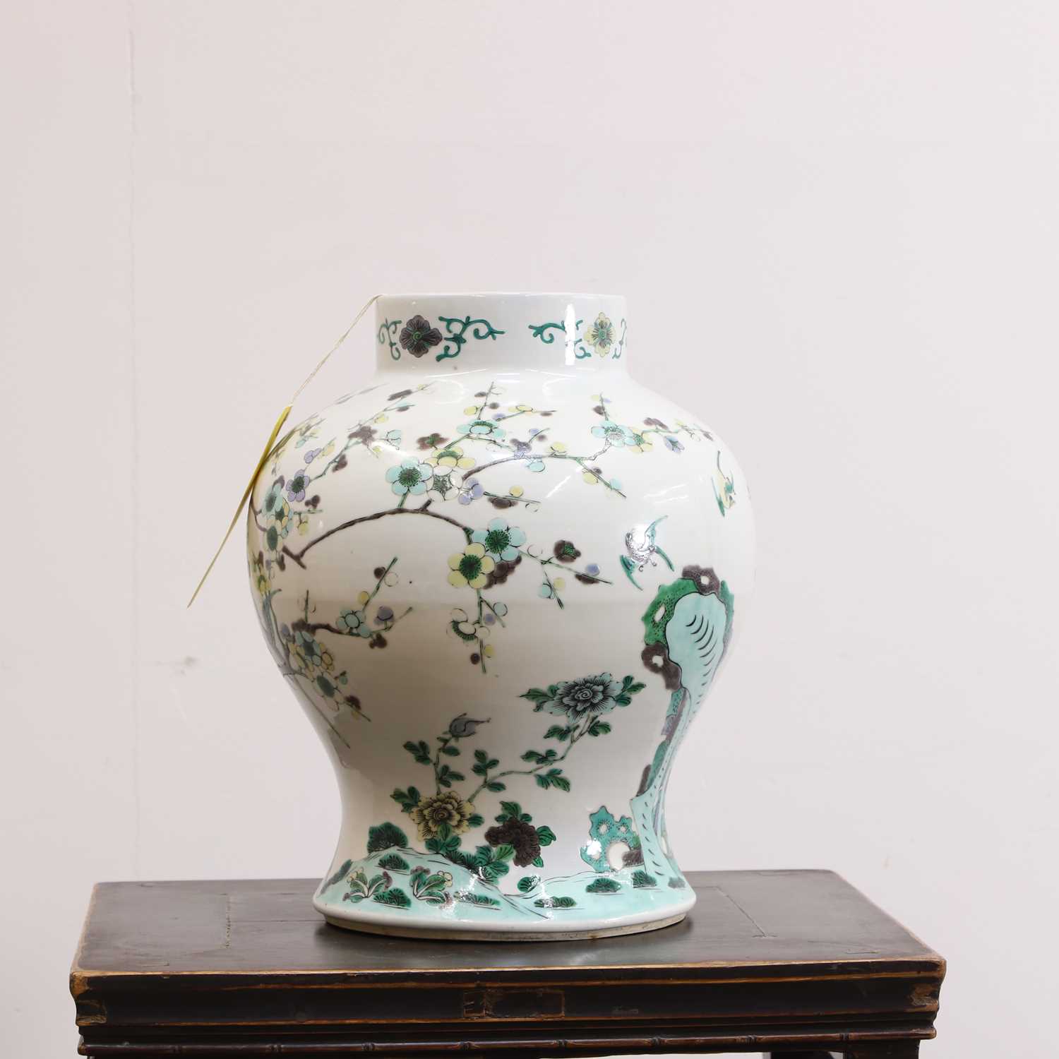 Lot 62 - A Chinese famille verte ginger vase