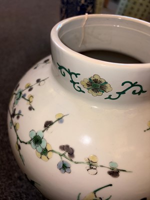 Lot 62 - A Chinese famille verte ginger vase