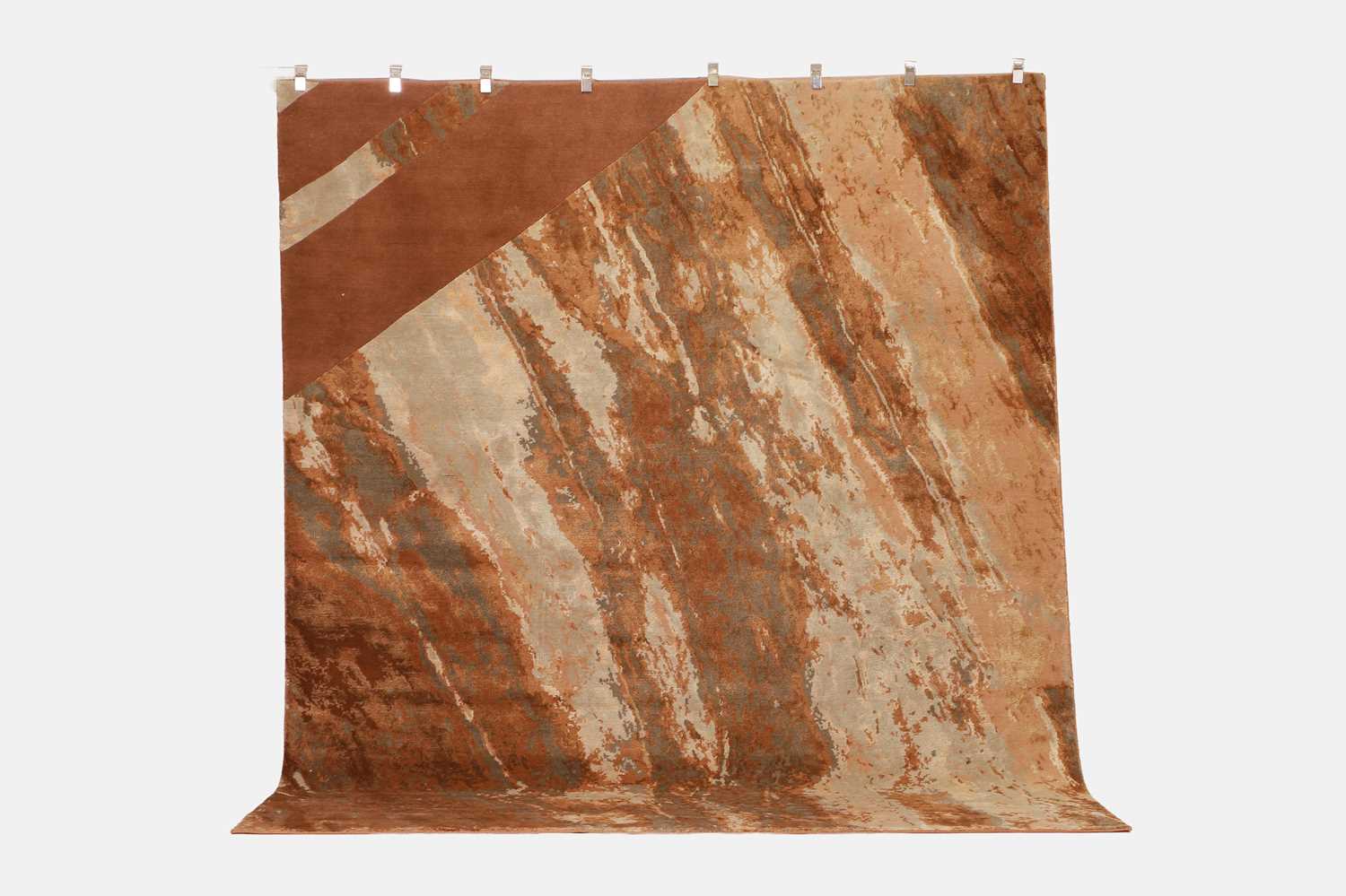 Lot 424 - A Sahrai Milano 'Copper Dune' wool and silk relief rug