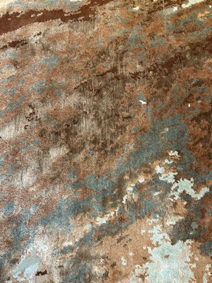 Lot 424 - A Sahrai Milano 'Copper Dune' wool and silk relief rug
