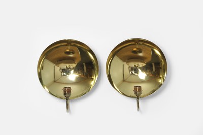 Lot 383 - A pair of brass wall lights