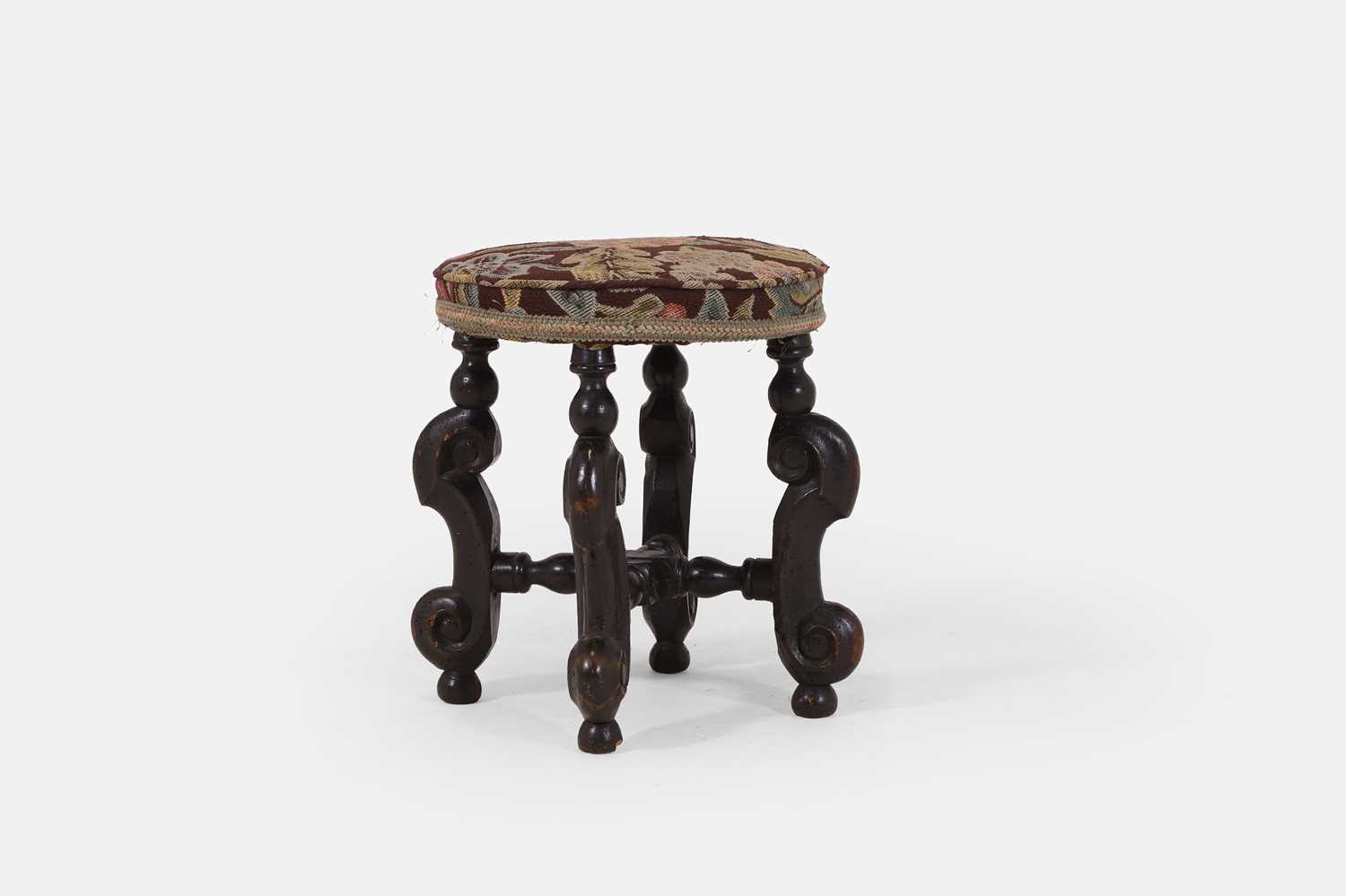 Lot 209 - A William and Mary beech circular stool