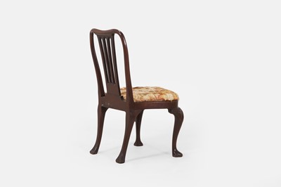 Lot 222 - A George II walnut side chair attributed to Giles Grendey