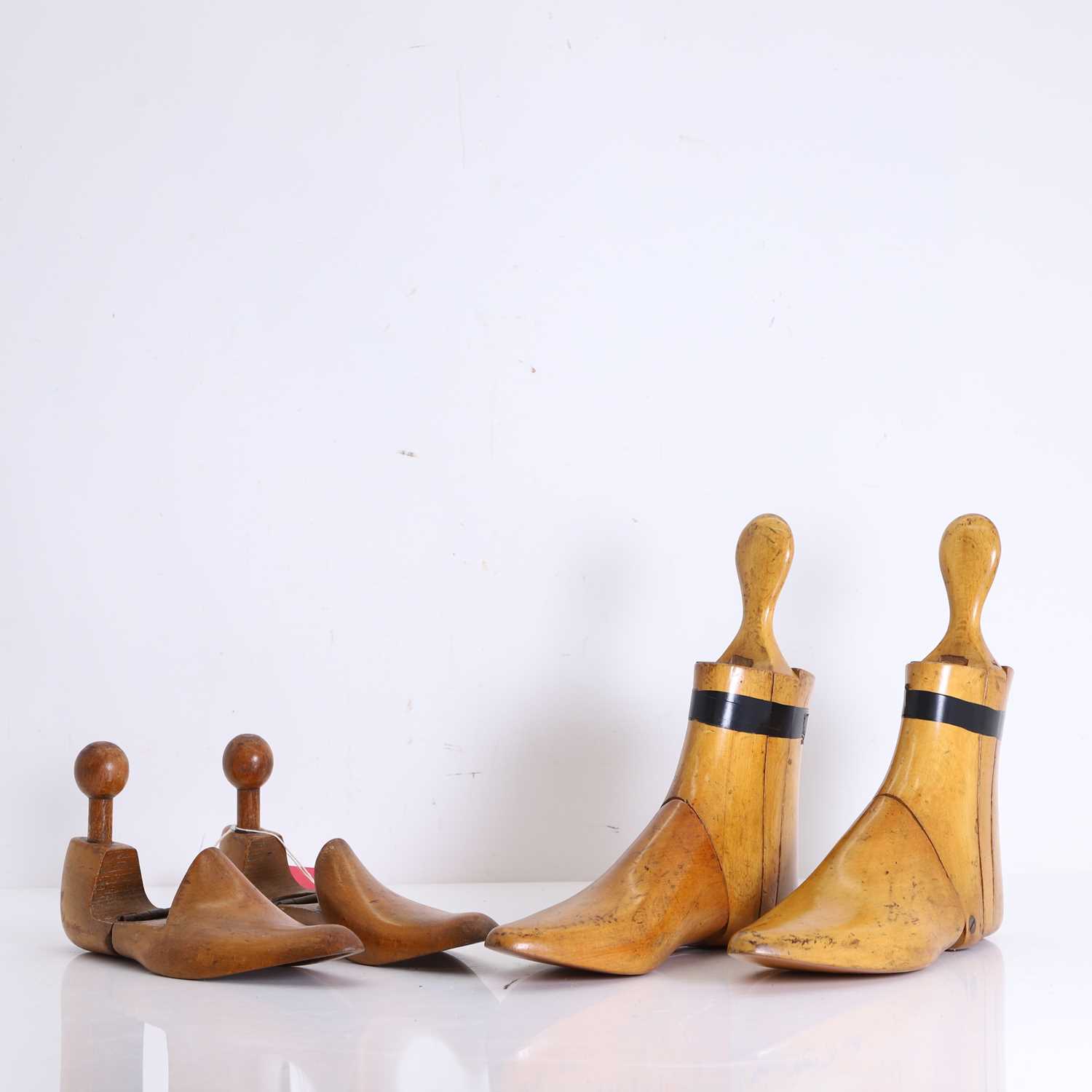 Lot 126 - Two pairs of shoe lasts