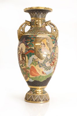 Lot 52 - A large Japanese satsuma vase