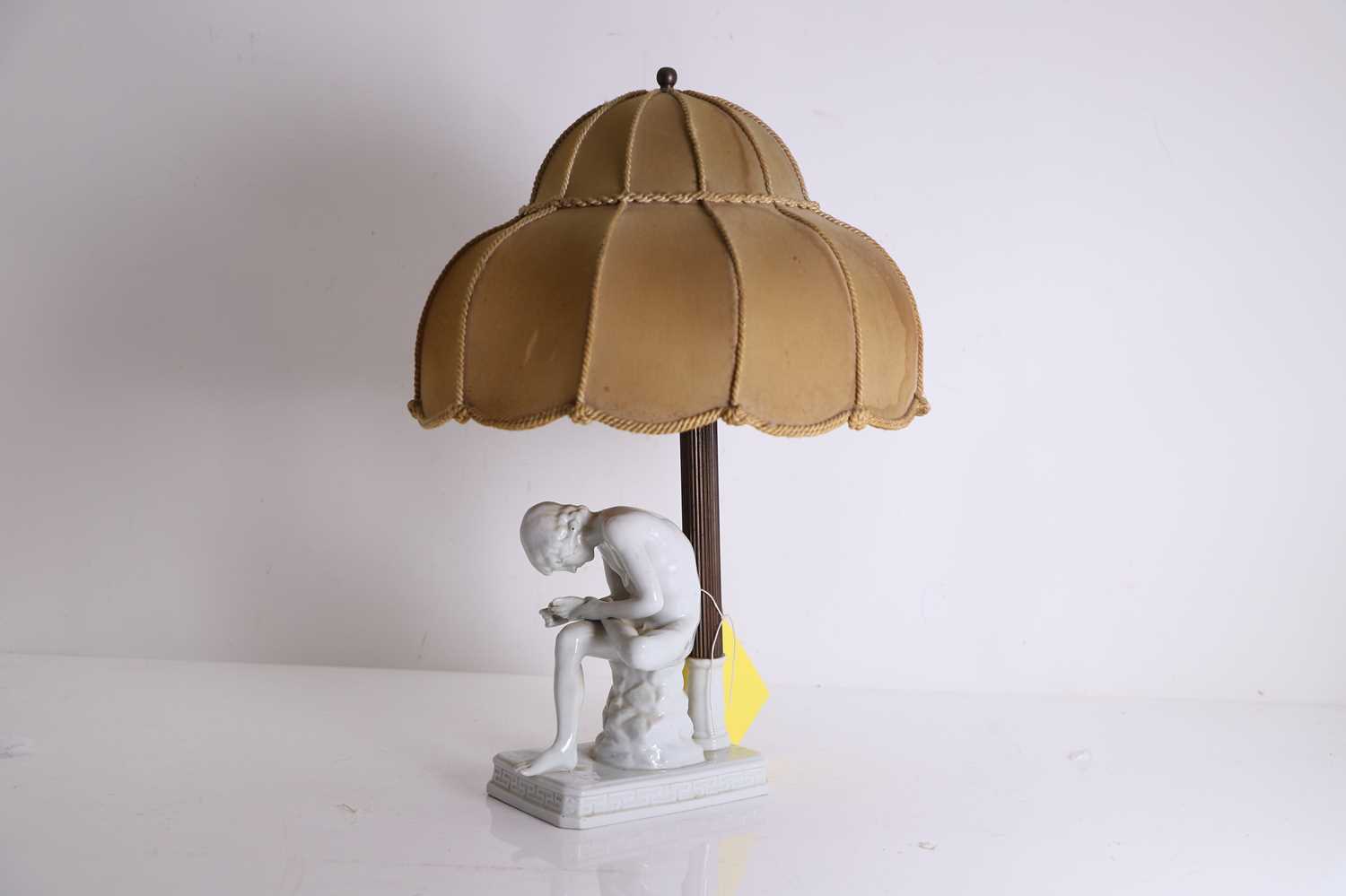 Lot 102 - A Vienna porcelain table lamp