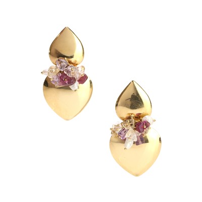 Lot 184 - A pair of Italian gold drop earrings