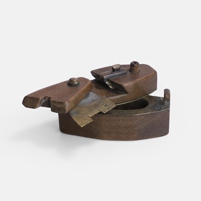 Lot 110 - An ‘impossible’ puzzle lock snuffbox