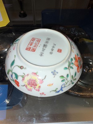Lot 78 - A Chinese famille rose dish