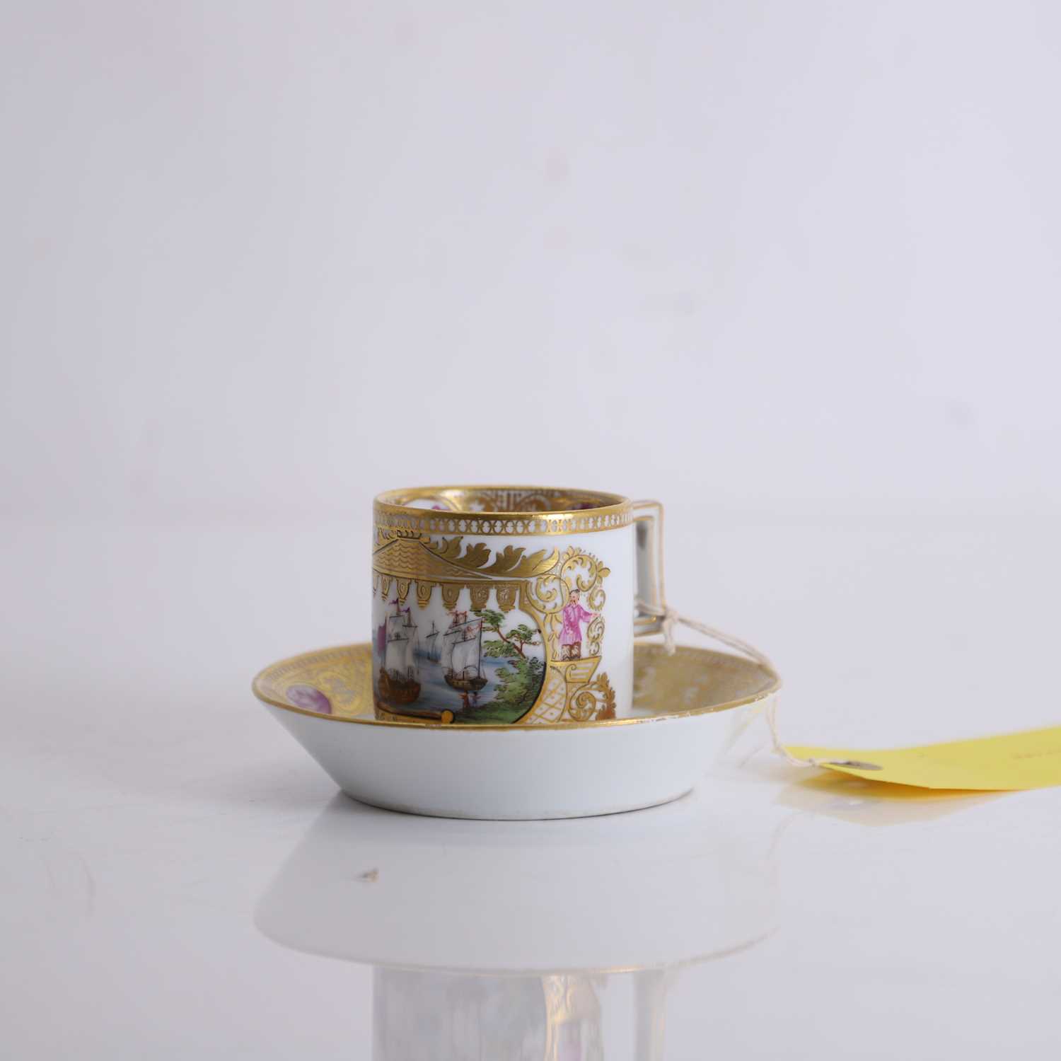Lot 104 - A Meissen teacup and saucer