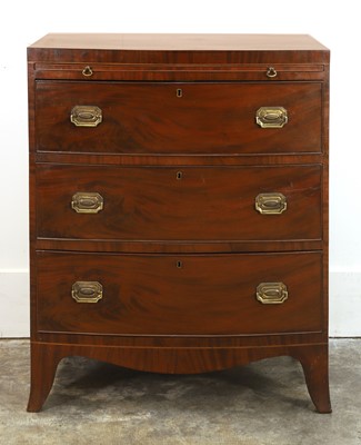 Lot 546 - A Regency mahogany chest