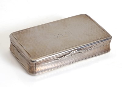 Lot 3 - A William IV silver snuff box