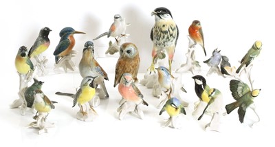 Lot 104A - A collection of 18 Continental porcelain figures of birds