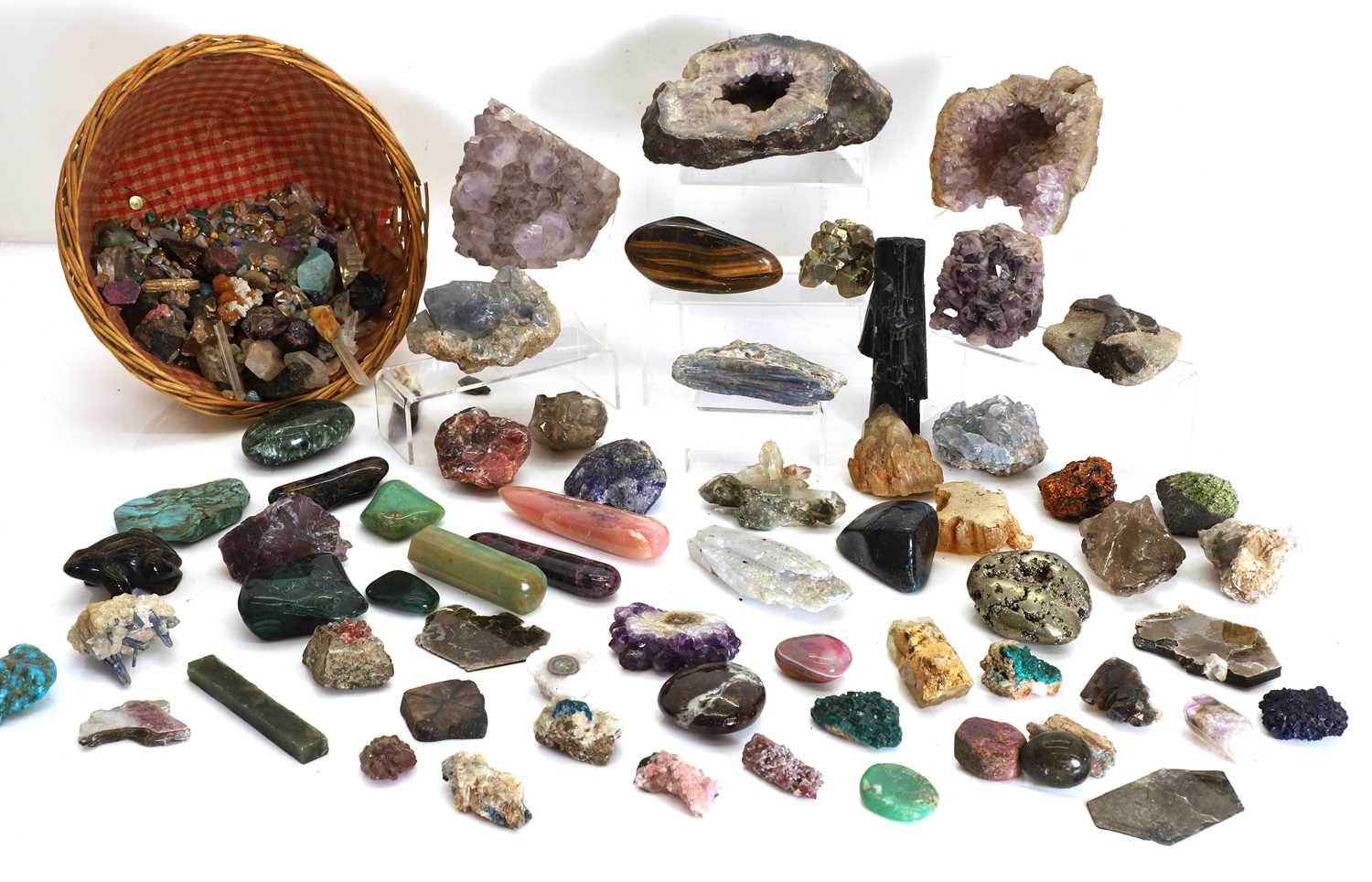 Lot 313 - A collection of semi precious stones and quartz fragments