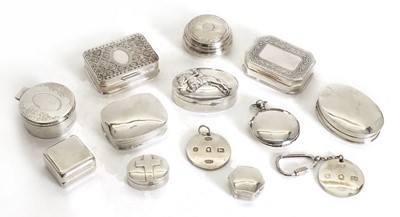 Lot 10 - A collection of silver pill boxes