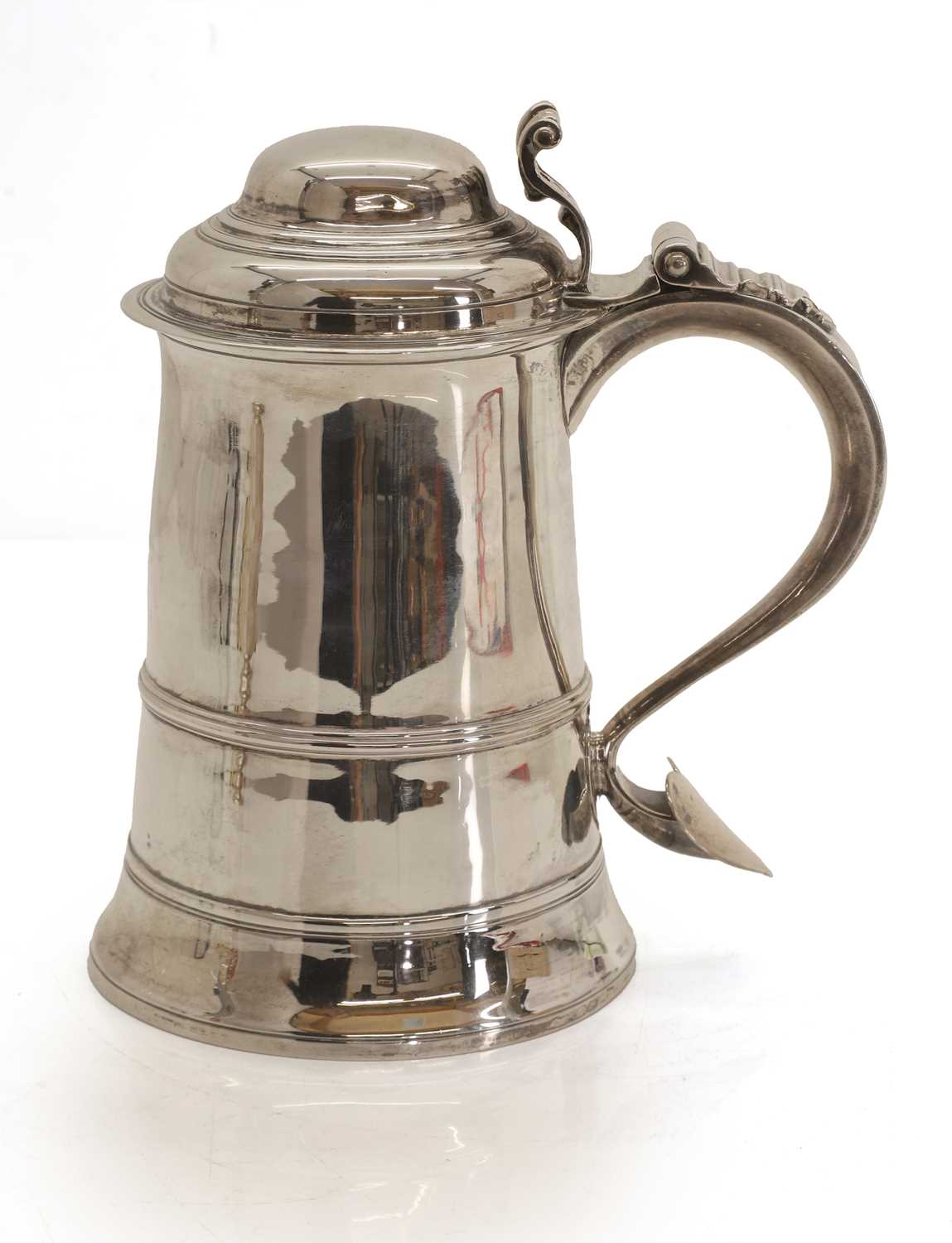 Lot 4 - A George III silver tankard