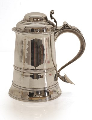Lot 4 - A George III silver tankard