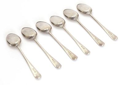 Lot 15 - A cased set of silver coffee spoons