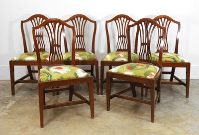 Lot 539 - A set of six mahogany Hepplewhite style dining chairs