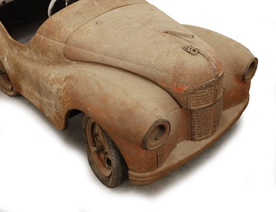 Lot 49 - A 1949 Austin J40 pedal car