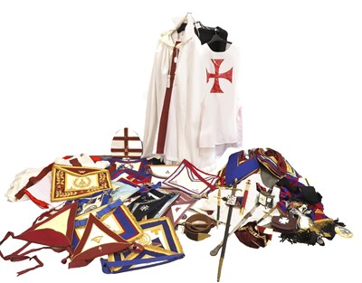 Lot 319 - A large collection of Masonic regalia