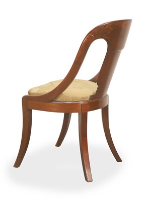 Lot 566 - a Regency mahogany 'gondola' hall chair