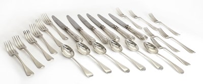 Lot 12 - A silver canteen of cutlery for six