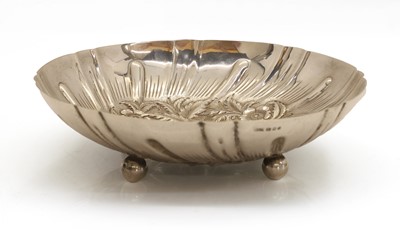 Lot 5 - A silver bowl