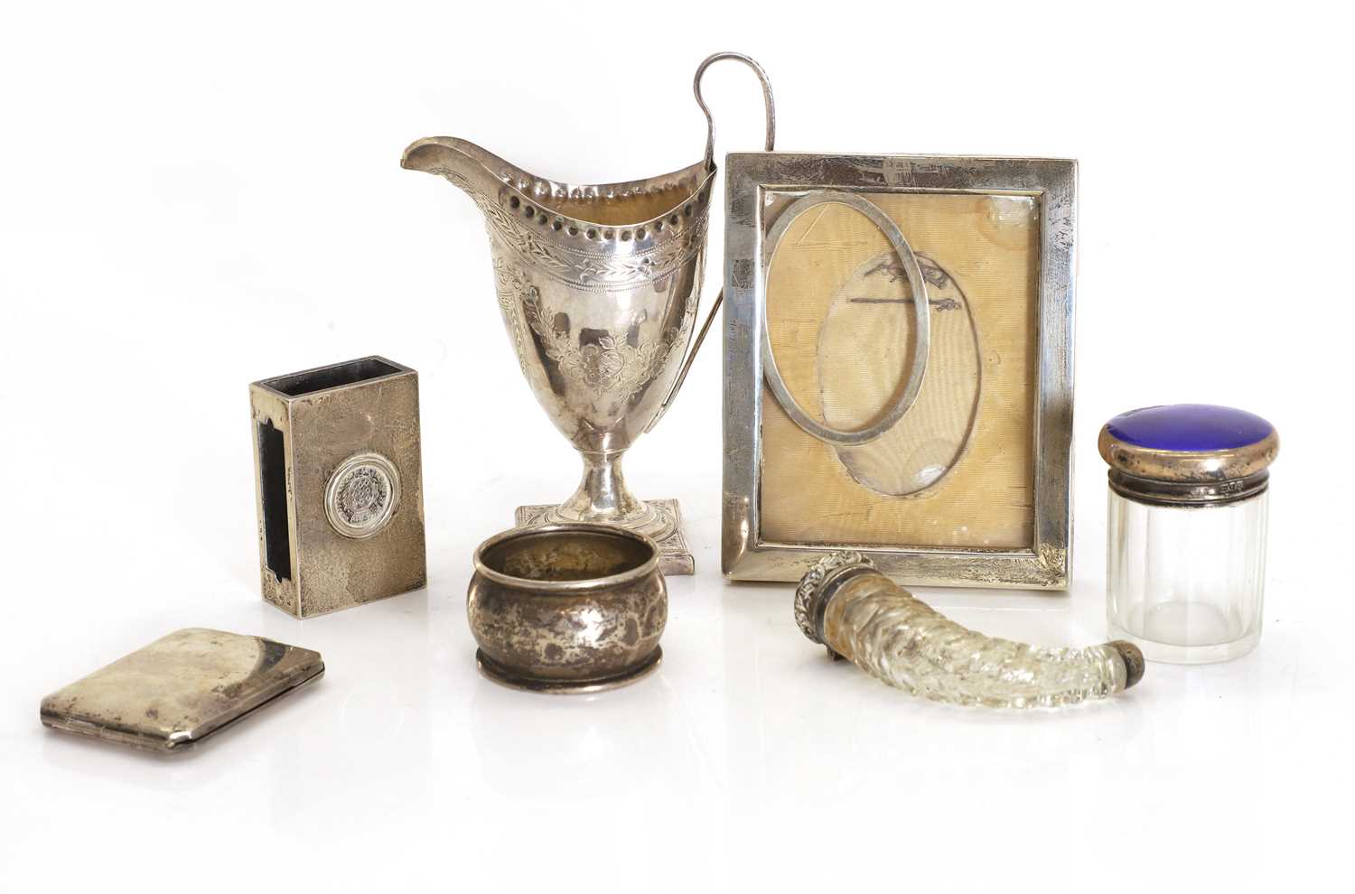 Lot 18 - A collection of silver items