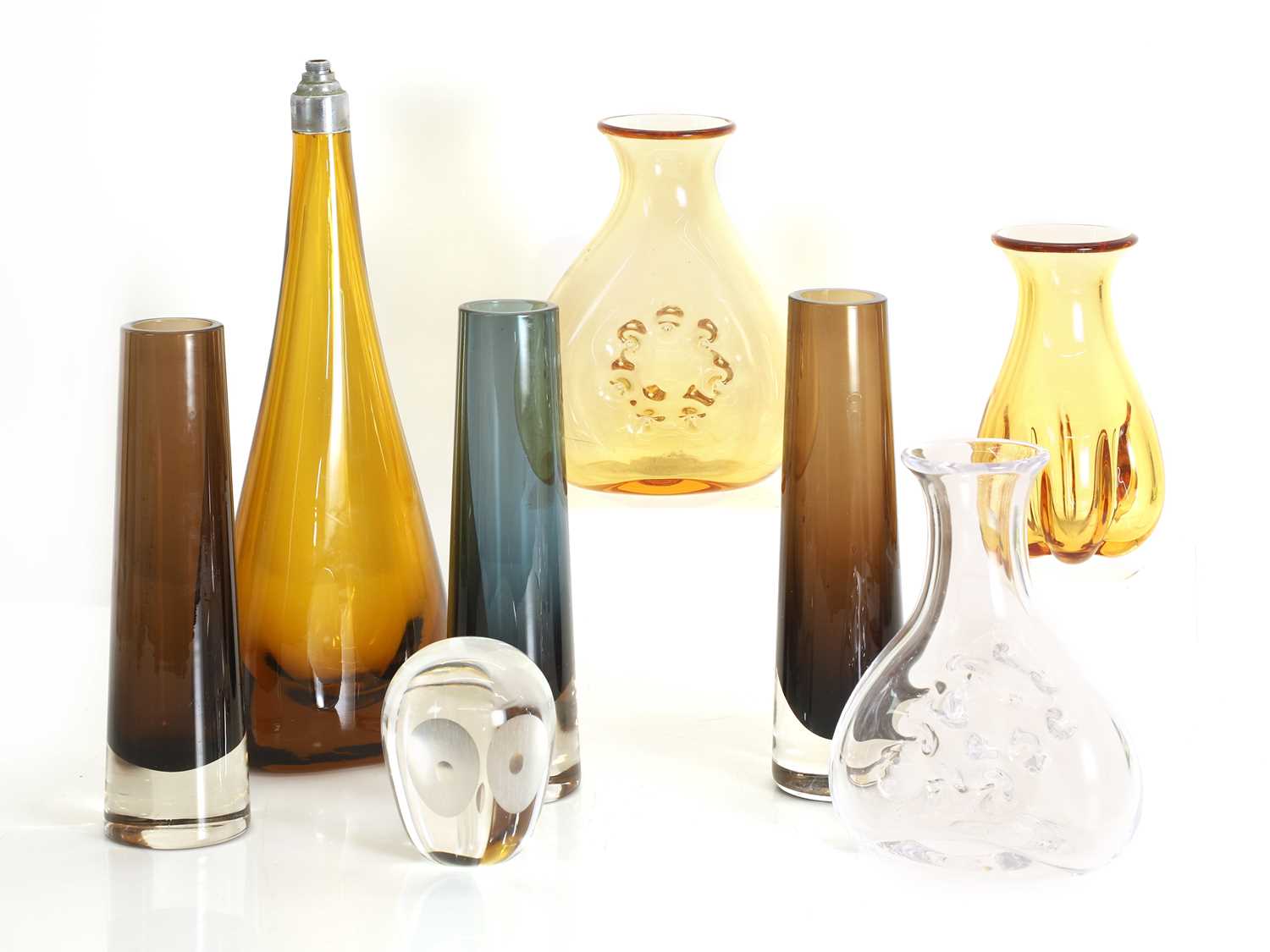 Lot 159 - A collection of Whitefriars glass items