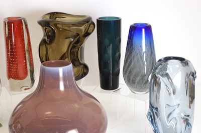 Lot 153 - A collection of Czech and German glass items