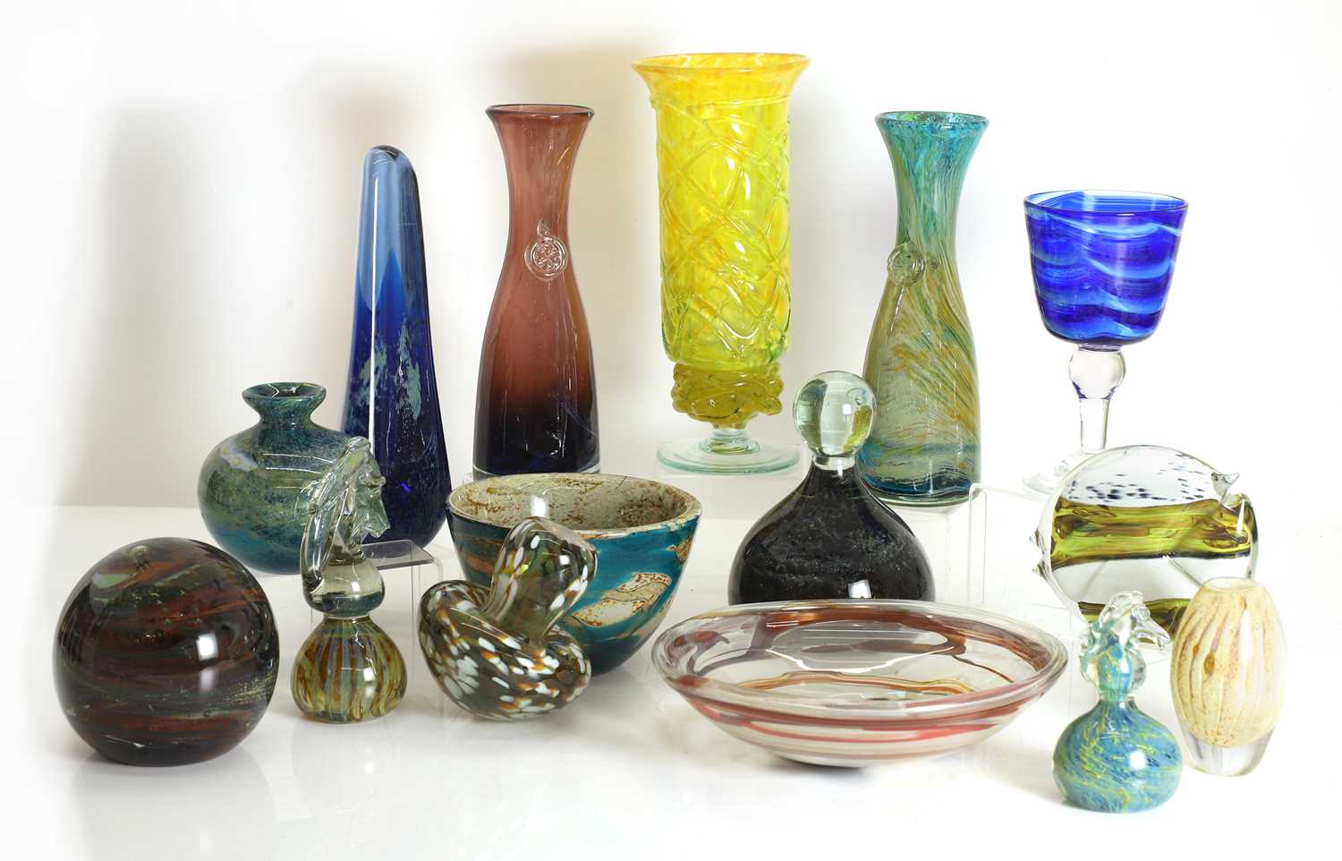 Lot 156 - A collection of Mdina glass items