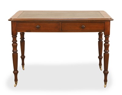 Lot 517 - A Victorian mahogany leather writing table/desk