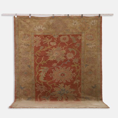 Lot 421 - A Ziegler-style wool carpet