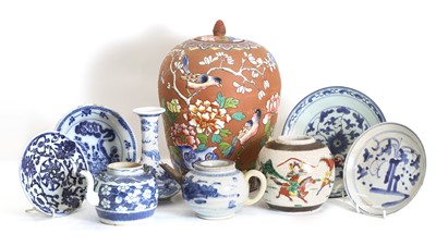 Lot 52 - A collection of Chinese porcelain