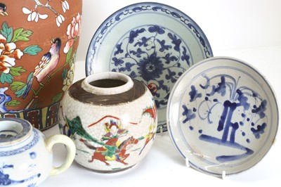 Lot 52 - A collection of Chinese porcelain