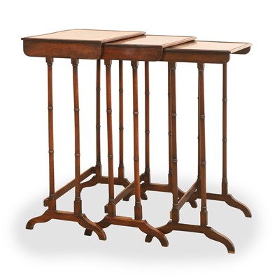 Lot 513 - A nest of three mahogany tables