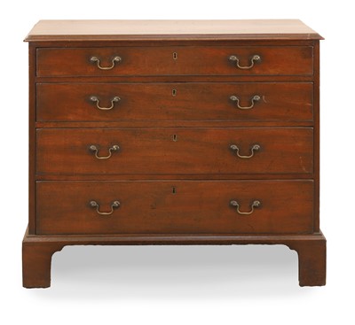 Lot 521 - A George III mahogany chest of drawers