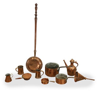 Lot 313 - A collection of copper pans
