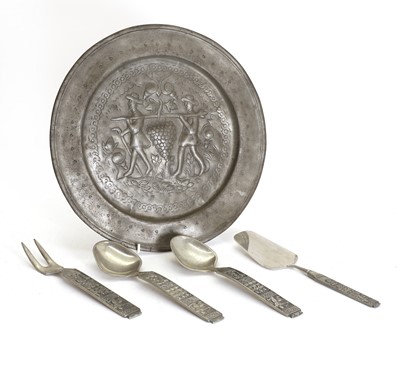 Lot 305 - A pewter plate