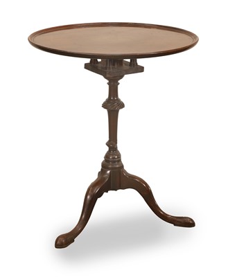 Lot 510 - A small mahogany tripod table